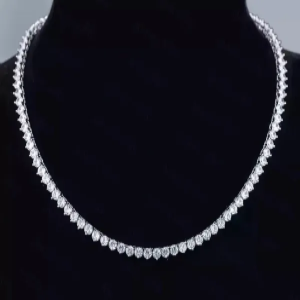Tennis Neckale
