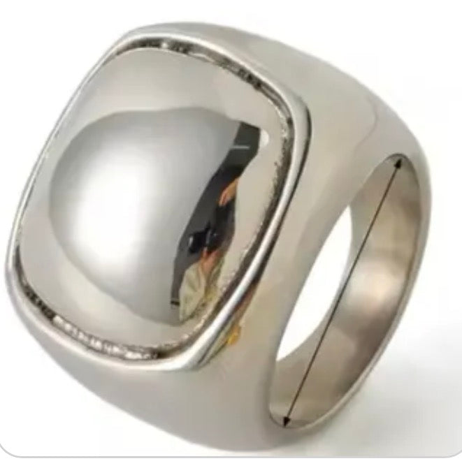 Thick Ring