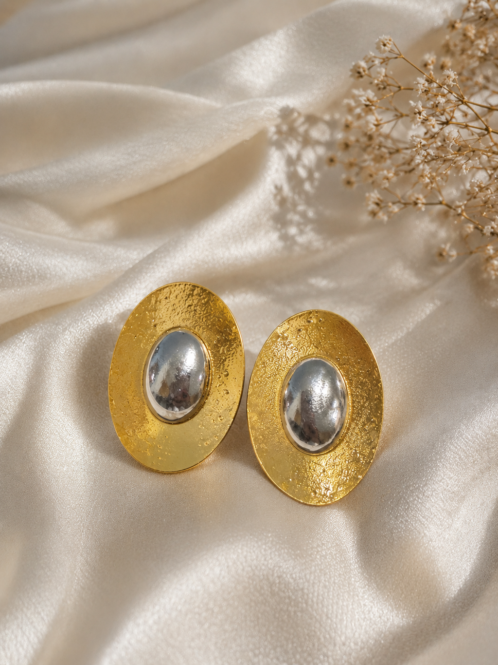 Lustre Oval